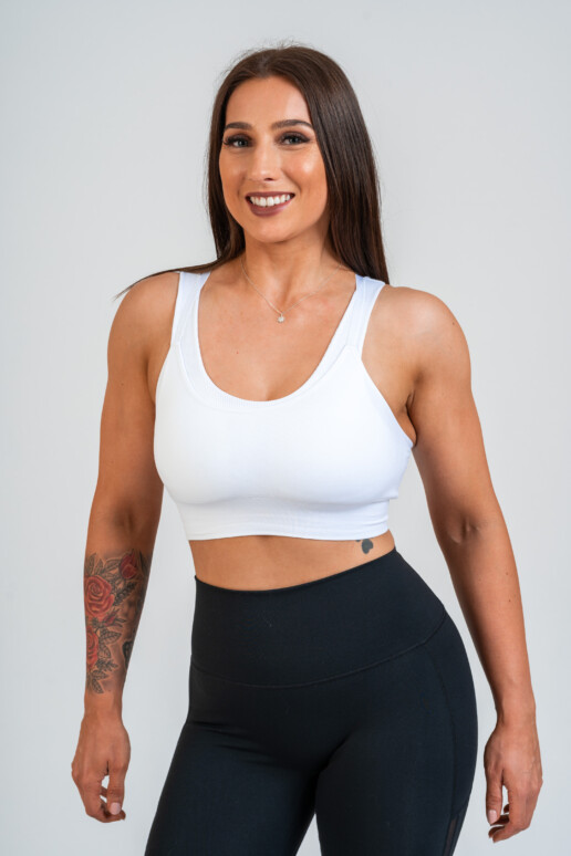 Seamless comfortable sports bra made in a lovely functional fabric with a soft touch, suited for all types of workout exercises.